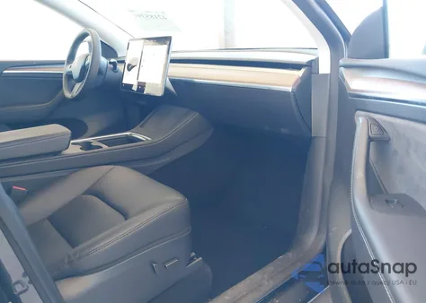 2024 Tesla Model Y Long Range Dual Motor All-Wheel Drive from USA, damaged, VIN 7SAYGAEE8RF088791